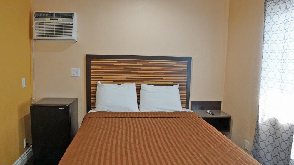 Holly Crest Hotel - Los Angeles, LAX Airport Main image