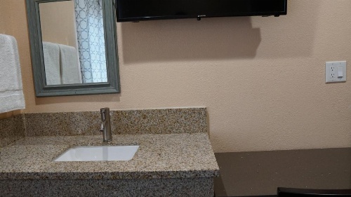 Holly Crest Hotel - Los Angeles, LAX Airport image 6